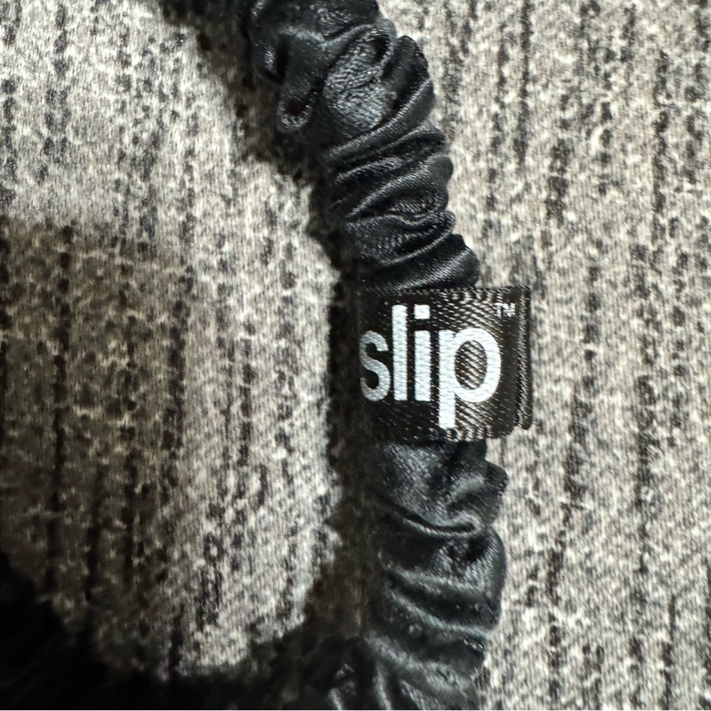 Slip Pure Silk 6-Pack Skinny Scrunchies - Picture 4 of 12